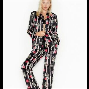 Victoria’s Secret Satin PJ Shirt Black Floral Stripe Size Medium
